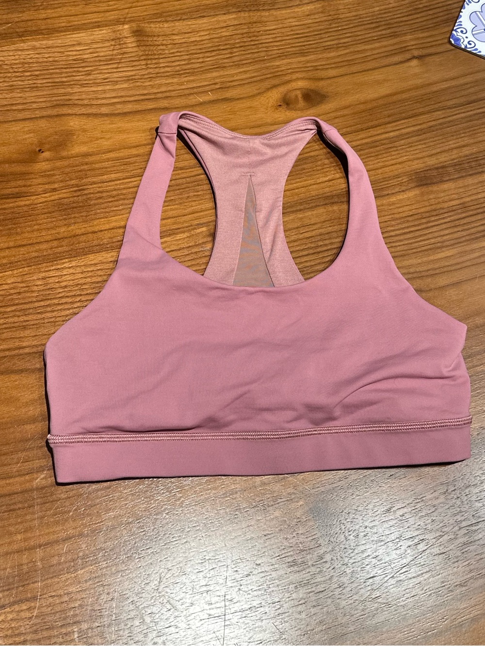 Lululemon pink race back sports bra top size 8 Maueve mesh back